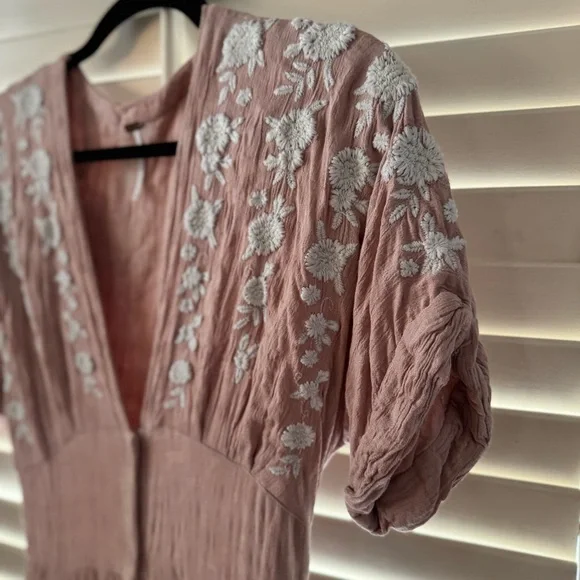 Free People Pink Embroidered Dress Love to Love You Small - Picture 4 of 10